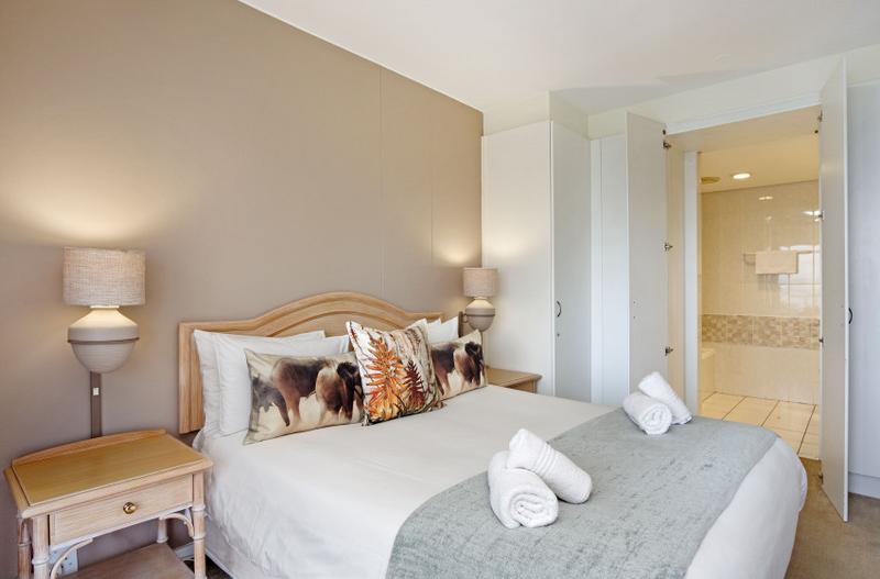 To Let 2 Bedroom Property for Rent in Dolphin Beach Western Cape